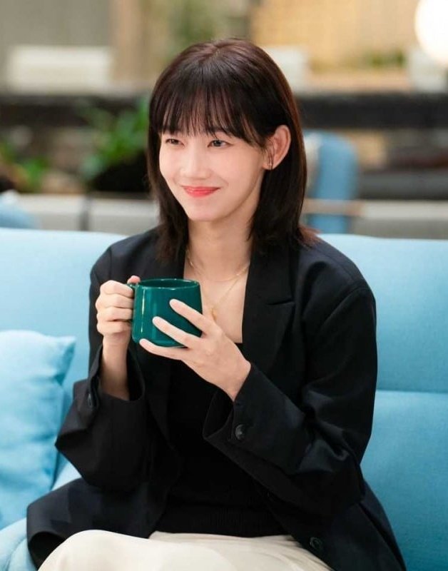 너무 이쁘다 윤서씨🩵 우리 신데렐라~