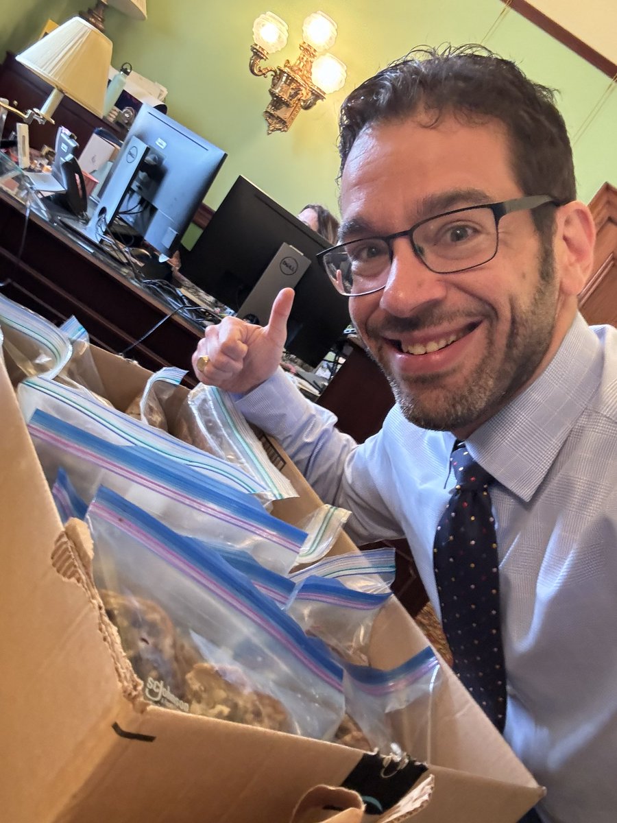 Mike Schlossberg tweet media