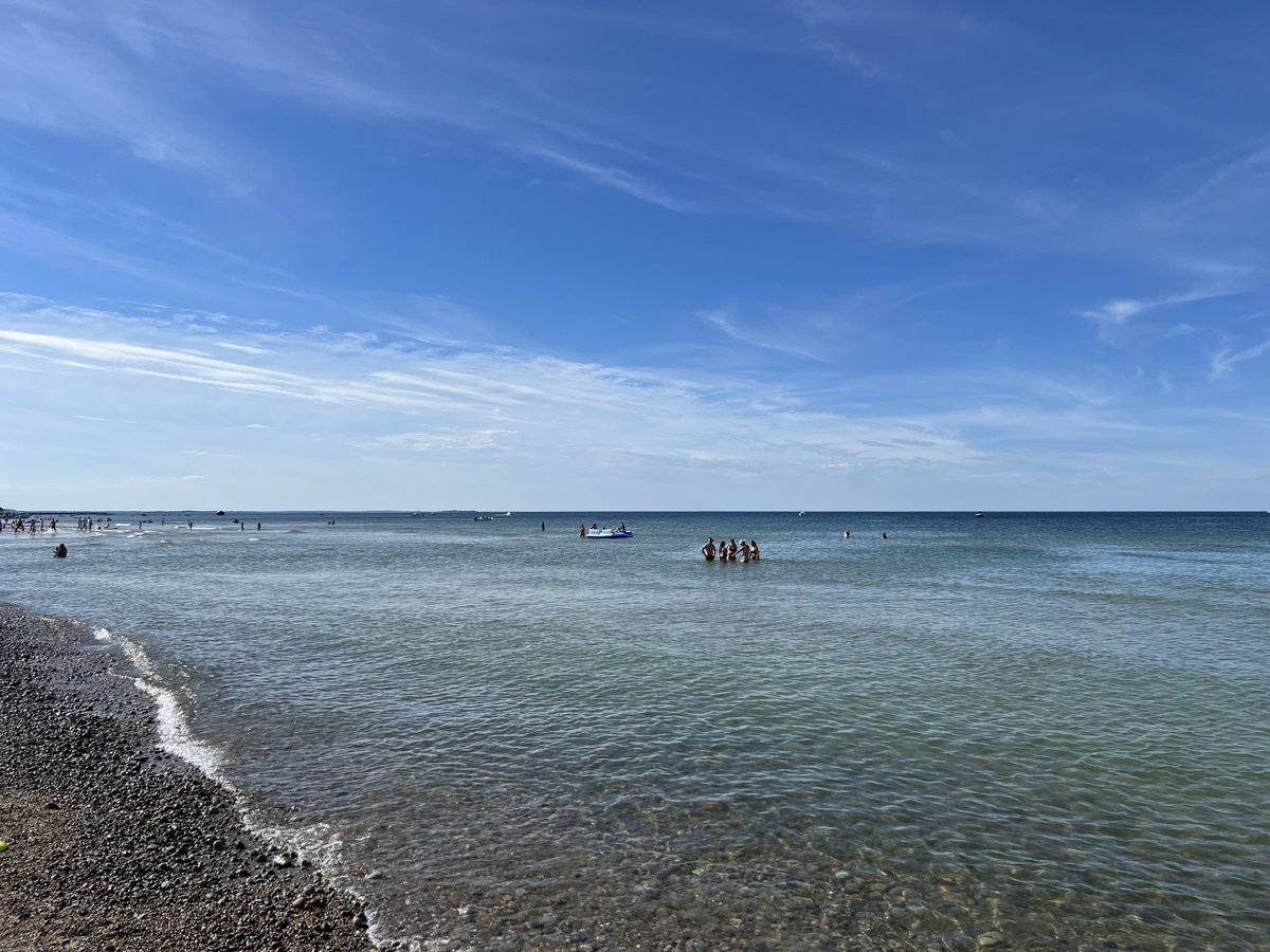 CardiacDrop's tweet photo. Waves and laughs. Me, my brother and cousins. #TheBeachLife 🌊 https://t.co/gCMgMGmVnR