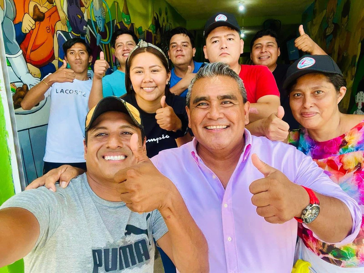 ramirosolorio's tweet photo. Gracias mi querido brother Yair Mendoza, por invitarme a cortar el listón inaugural de “Kame House Renacimiento”. 
¡Un concepto chingón!
¡Pura sabrosura! 

#𝗦𝗼𝘆𝗧𝘂𝗕𝗿𝗼𝘁𝗵𝗲𝗿 y #𝗦𝗼𝗺𝗼𝘀𝗔𝗰𝗮𝗽𝘂𝗹𝗰𝗼 https://t.co/xs3scEa251