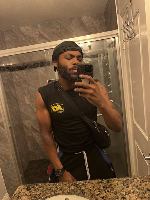 I don&rsquo;t be smiling as much as I should. https://t.co/U08zBrfJOX<a href="/tag/myhearpuretho"class="tags"><span>#myhearpuretho</span></a><a href="/tag/igotmeat"class="tags"><span>#igotmeat</span></a>