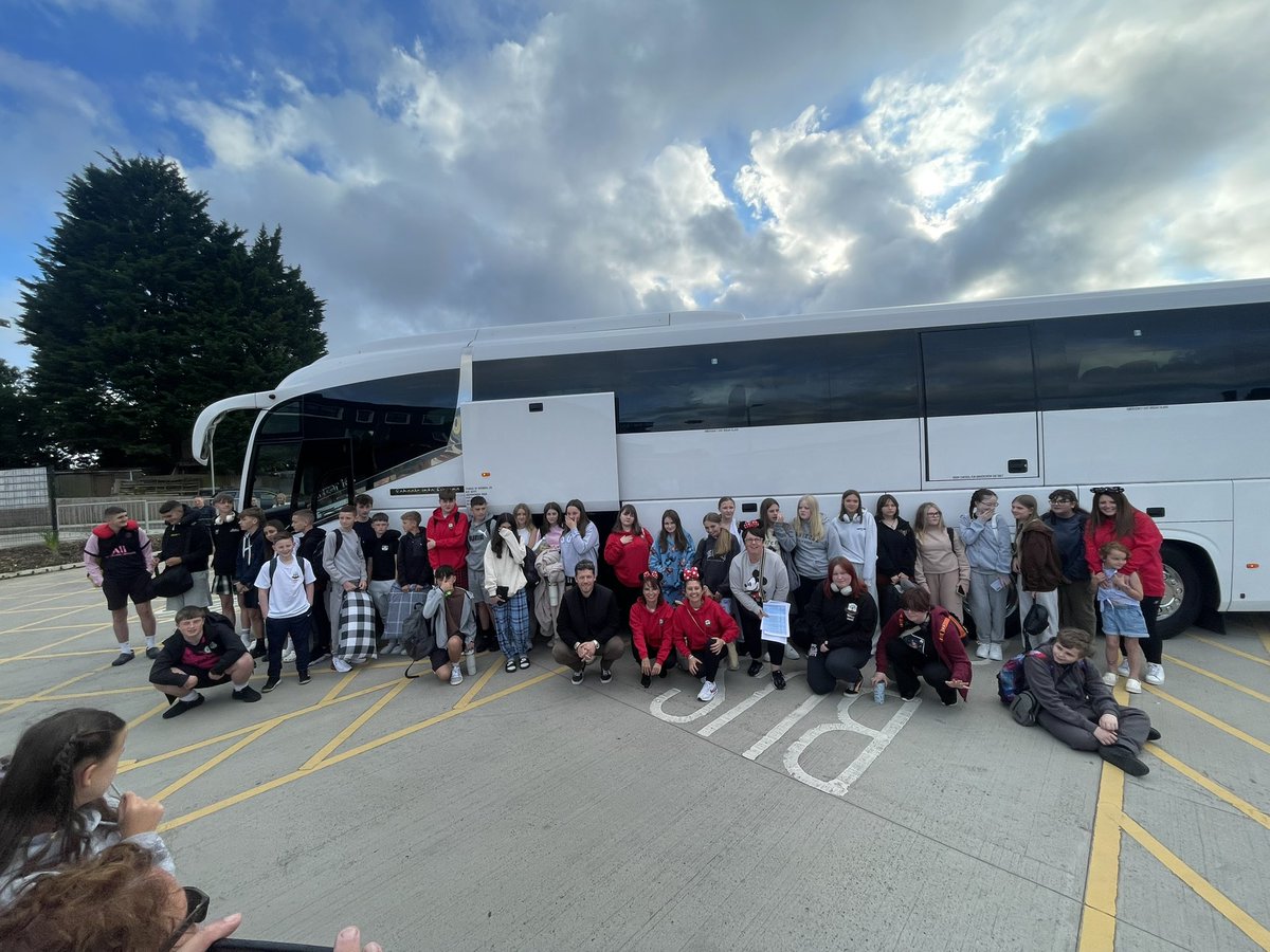 We’ve arrived at Dover, through security and passport control. Next stop….. France 🇫🇷 💙❤️