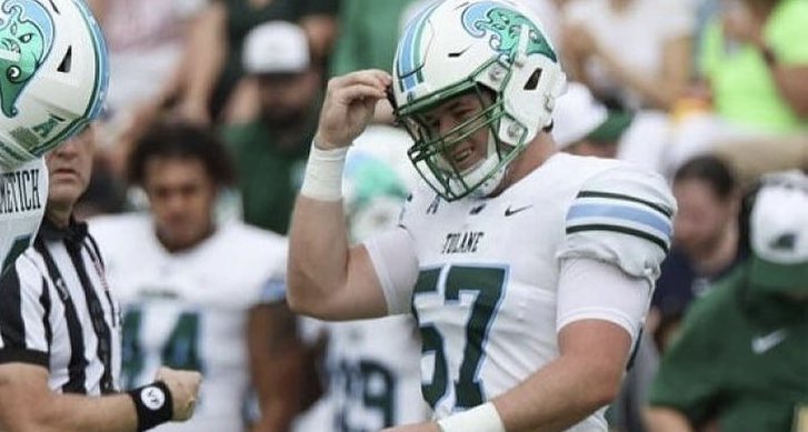 TULNrecruiting's tweet photo. Ethan Hudak days until Tulane Football returns!

@EthanHudak

The 4 year starter, and All-Conference player for the Greenies is one of the best long snappers in the country for the 2024 season 

🌊🧃 https://t.co/ScnI0ZtfkH