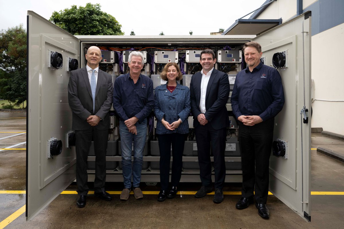 This week Redflow welcomed Jennifer Howard Assistant Minister for Treasury, Trade and Investment to our head office.

We were able to share our exciting Stanwell MOU news as well as brief the Minister on our technology and our ambitions for future manufacturing in Queensland.