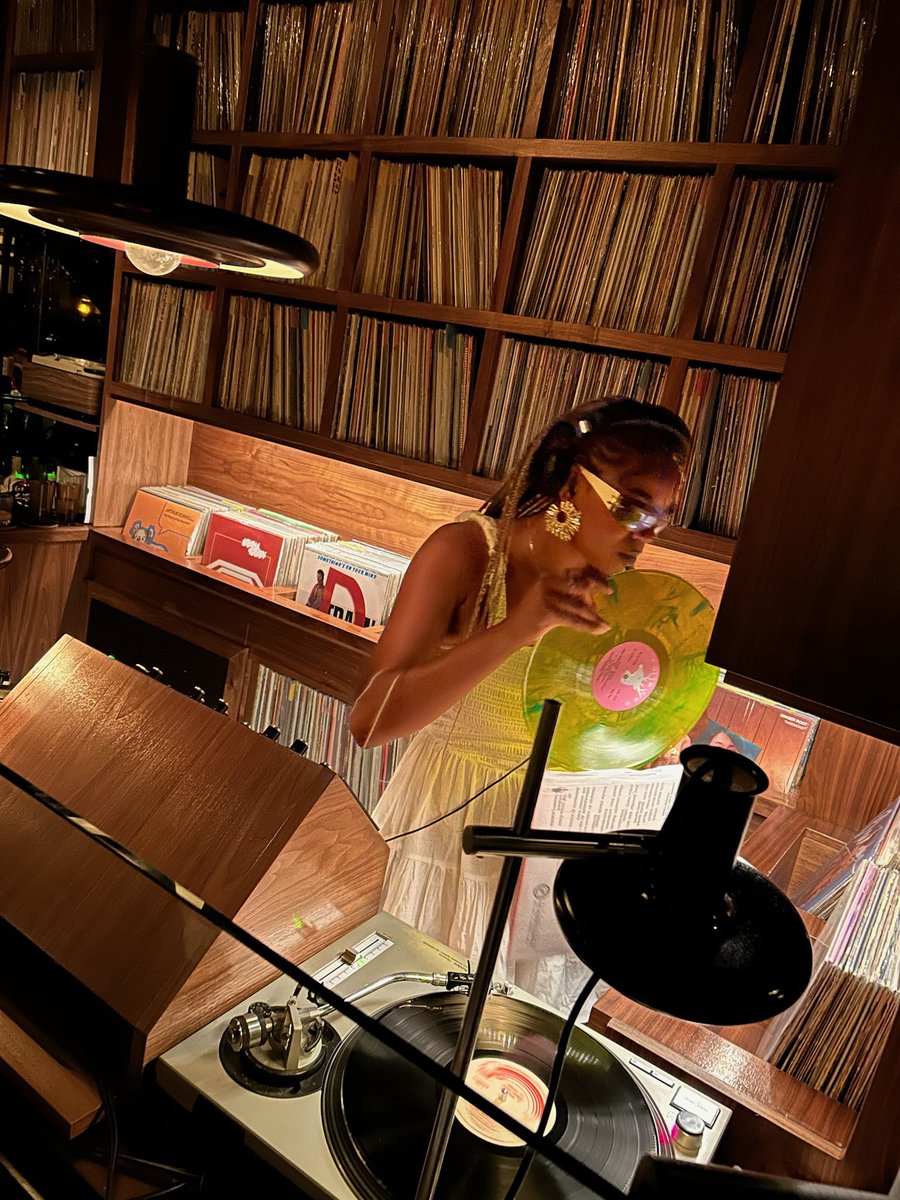 jackie brown tweet media