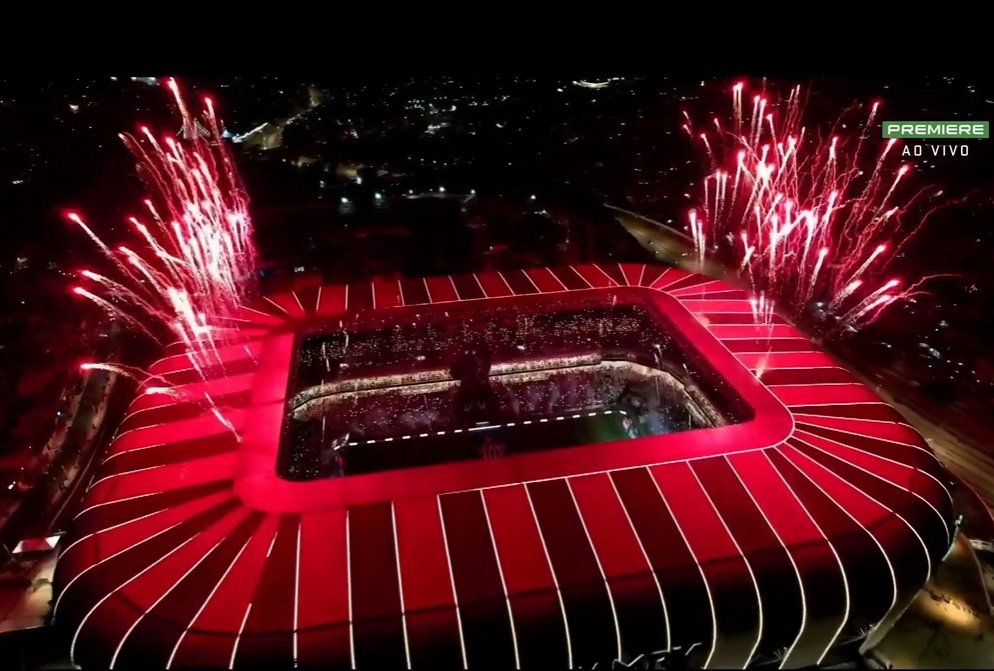 ofertastorcida's tweet photo. Belíssima homenagem do Atlético Mineiro ao seu Pai, o Flamengo https://t.co/phujfYAXUK