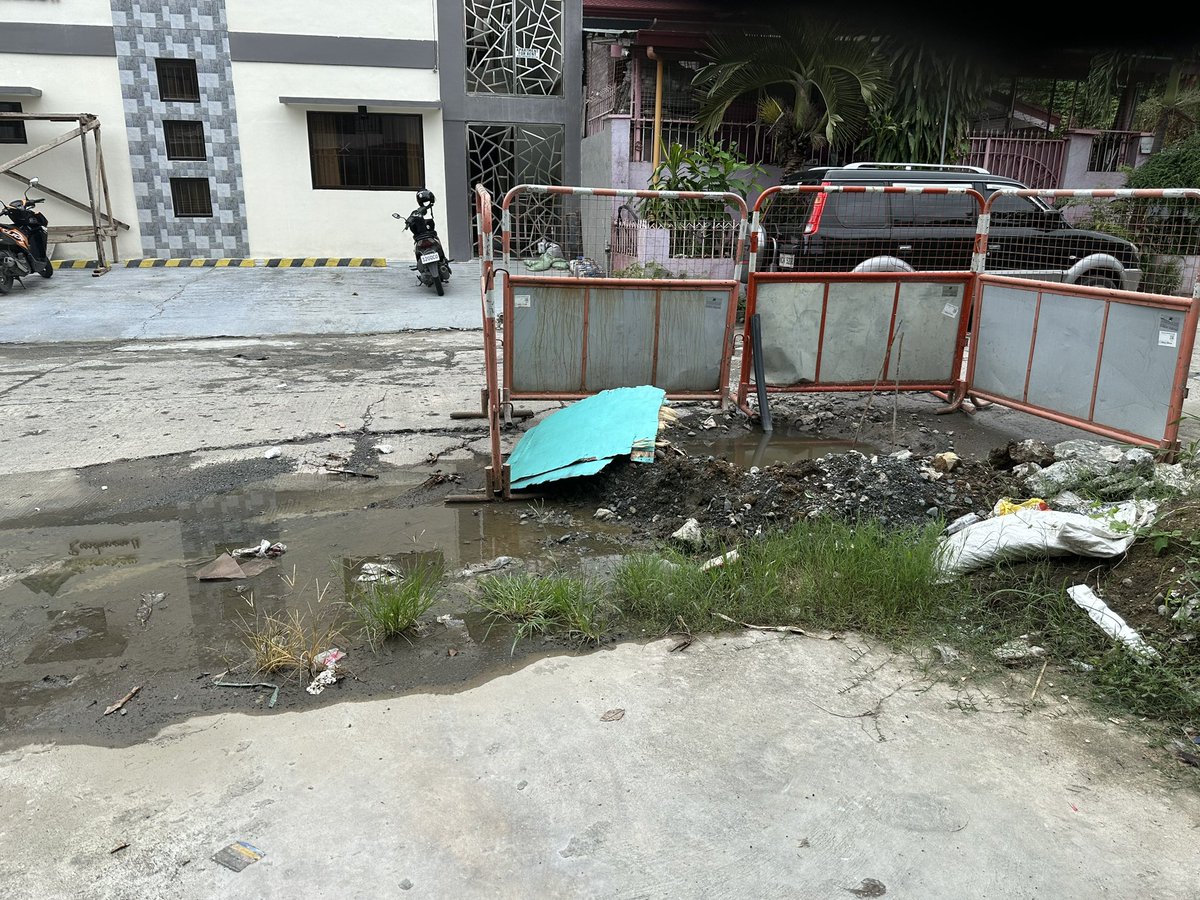 nixsofly's tweet photo. @ManilaWaterPH You guys did this in front of our house for some unknown reason and it’s been more than a week - no one has been back to fix this. What are your plans on this? Aurora Subd, Angono. https://t.co/WetNlOMiIt