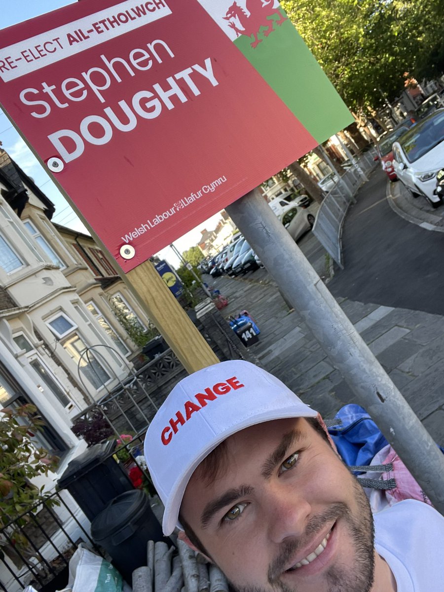 James Caruana 🇬🇧🏴🌹 (@james_caruana99) on Twitter photo The suns out for #PollingDay☀️🕶️ Pleased to cast my vote this morning for <a href="/SDoughtyMP/">Stephen Doughty MP</a>. Britain needs change and <a href="/UKLabour/">The Labour Party</a> will deliver it 🌹 The suns out for #PollingDay☀️🕶️ Pleased to cast my vote this morning for <a href="/SDoughtyMP/">Stephen Doughty MP</a>. Britain needs change and <a href="/UKLabour/">The Labour Party</a> will deliver it 🌹