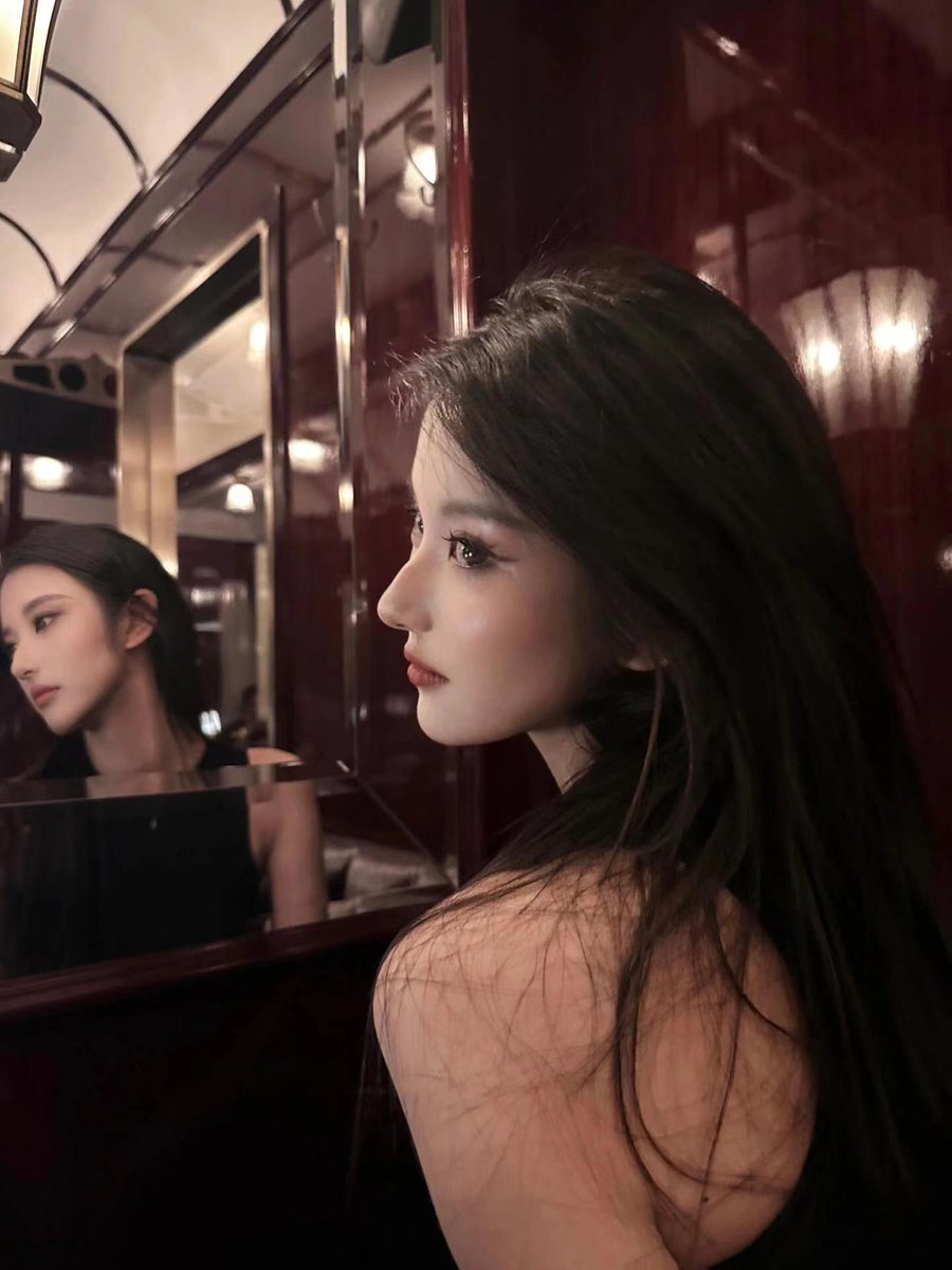 MariaEv40826932's tweet photo. #每日必关 #气质好 #制服美女 #selfie #PumpRules #playlet #DanSchneider #QuietOnSet https://t.co/d9JKWMcNm0