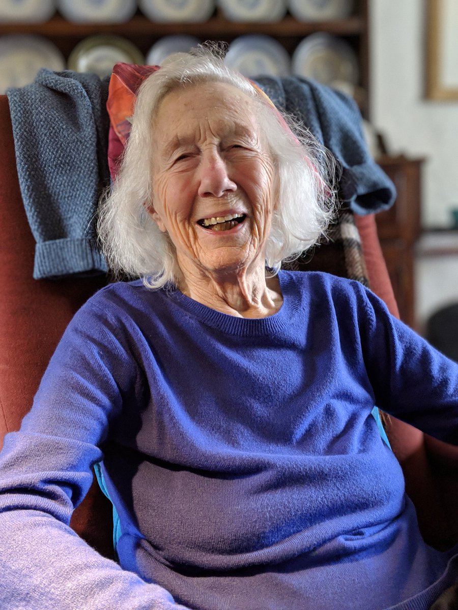 Penblwydd Hapus i Phyllis Kinney sy'n dathlu ei phenblwydd yn 102 oed heddiw. 🎉❤️🎼

Diolch iddi am ei chyfraniad aruthrol i Gymru fel cantores, cerddor ac awdur y campwaith 'Welsh Traditional Music'.

Mae archifau Phyllis a'i gŵr Merêd yn <a href="/ArchifauLLGC/">Archifydd LLGC</a> <a href="/LLGCymru/">Llyfrgell Genedlaethol Cymru</a>