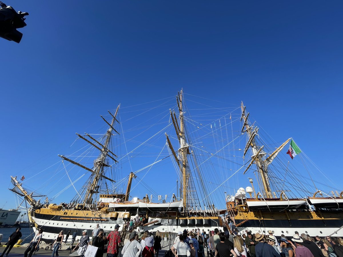charleparis's tweet photo. Visiting Italian tall ship Amerigo Vespucci at Port of LA, July 3rd. Italia, mi manchi! Bring back our fond memories in Rome.
#wearevespucci https://t.co/i04XagVhvR