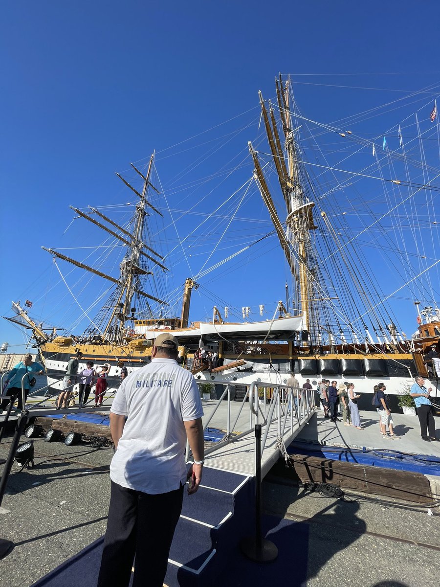 charleparis's tweet photo. Visiting Italian tall ship Amerigo Vespucci at Port of LA, July 3rd. Italia, mi manchi! Bring back our fond memories in Rome.
#wearevespucci https://t.co/i04XagVhvR