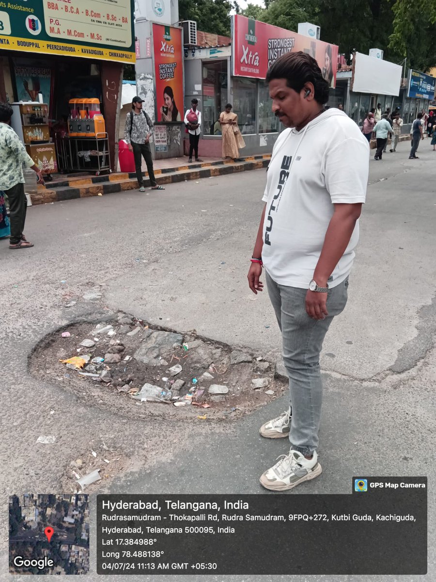 EJambagh's tweet photo. Sir article published in @Eenadu_Newspapr  telugu daily newspaper regarding potholes in koti bustop has been informed and requested to the concern @tgsrtc  at RTC bustand to rectify soon as it causing inconvenience to the buses and passengers.@CommissionrGHMC @GHMCOnline https://t.co/8rhQiPThRY