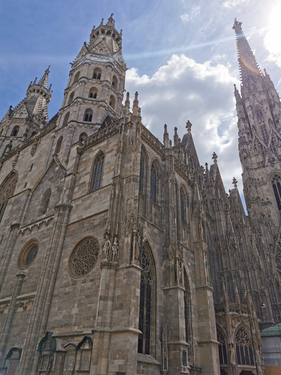 What a week - two beautiful cities, two amazing conferences. Big shout out to the organizers of #ESPE2024 #EuHEA2024! And thanks for the great feedback on my job market paper showing the severe consequences of labor scarcity in healthcare.