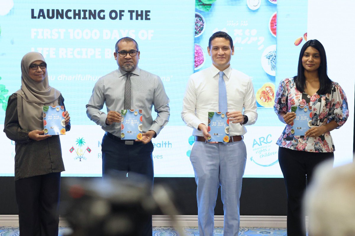 MoHmv's tweet photo. Minister Dr.@abkhaleel launched the “First 1000 Days of Life' Recipe Book" at a special ceremony held at the Ministry today.
#First1000DaysofLife
@UNICEFMaldives @ARC_maldives @HPA_MV https://t.co/bU1PtmnKQS