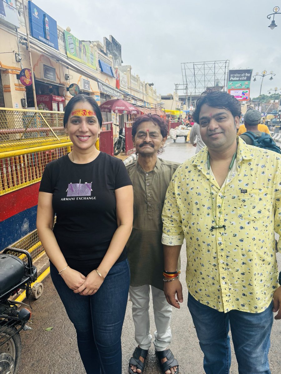 NeBanerjee's tweet photo. I was in Ayodhya yesterday , had amazing Darshan !!! I was amazed to see the development that has taken place in the ancient city!!! Extremely clean , job opportunities to the locals !!! Excellent arrangements for Darshan . No water leaking in temple ⁦⁦⁦@myogioffice⁩ https://t.co/nGluklf4Qk