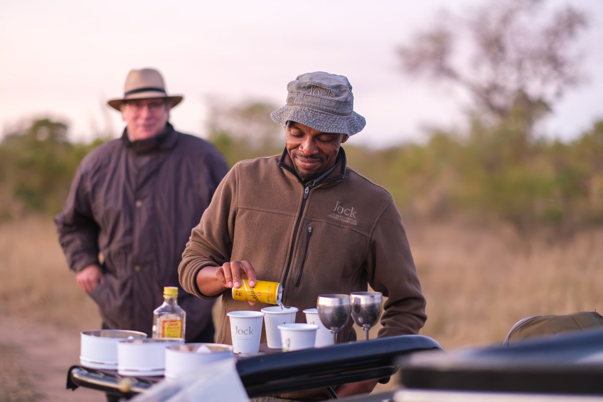 JockSafari's tweet image. Sundowners are the perfect time to reflect on the diversity of wildlife within the Jock Safari private concession, while watching the African sun slowly slip away over the Kruger National Park.

More than just a game drive.
Jock Safari Lodge. Legendary experiences!