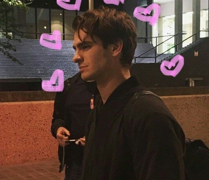 ㅤㅤㅤㅤㅤ

your   camera   roll   if   peter   parker   was   your   boyfriend:

ㅤㅤㅤㅤㅤ