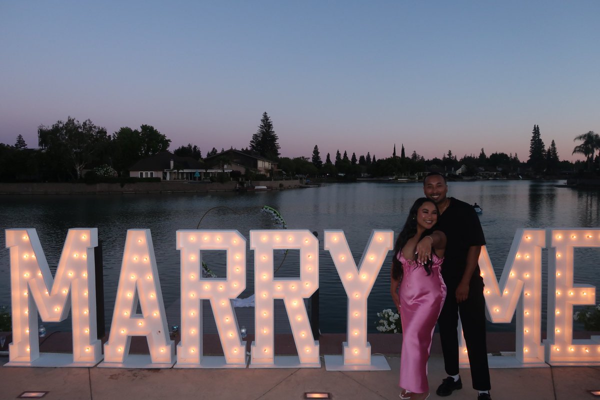 elliemingxo's tweet image. 🥹💍🤍