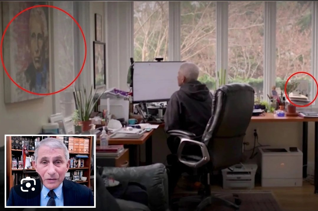 ProudConsrvtive's tweet photo. @EndWokeness Coming from a guy who has a painting portrait of himself in front of his office desk !! Don't forget the bobble head @Superiority complex https://t.co/OTRNbTF1J5