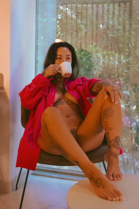 ☕️ https://t.co/pxKDbdWtZ2