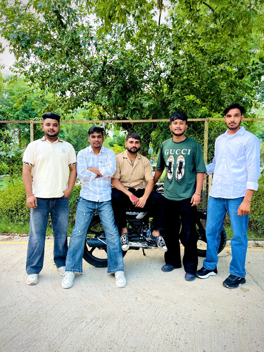 VikasP0talia's tweet photo. भाई
#bhai #Bhaijaan #brothar https://t.co/pbWOAoFHav