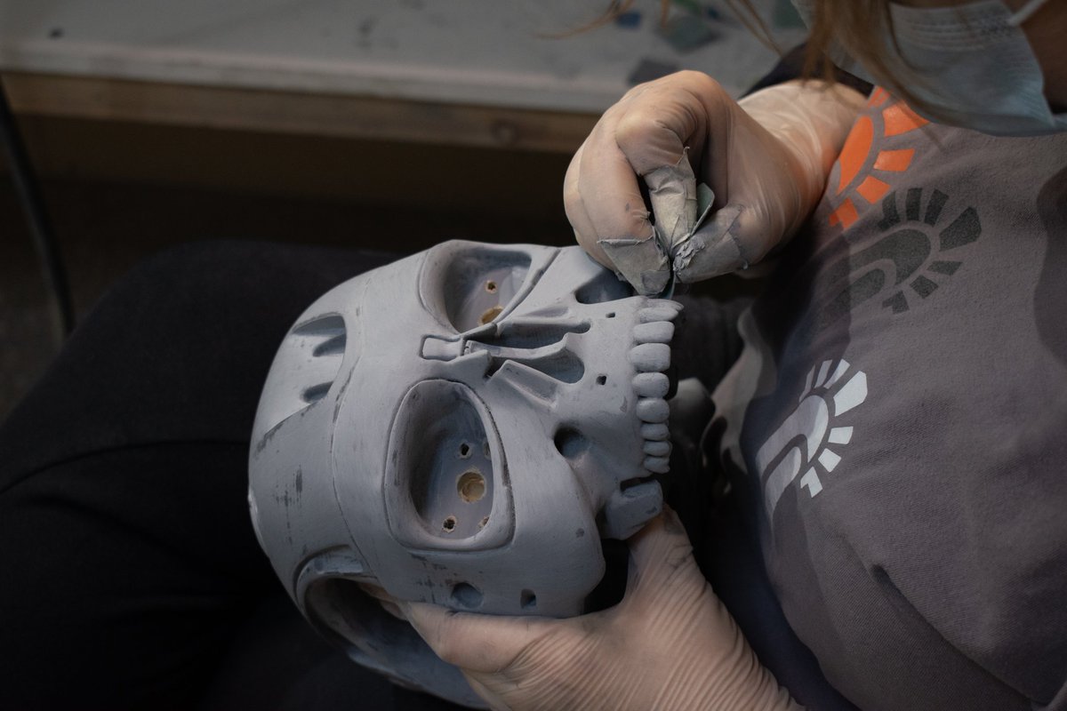 CrafterFold's tweet photo. how it was.  we prepare the 3D model for the manufacture of silicone mold (the finished product is made of plastic) 

#Terminator #Terminator2 #TerminatorZero #t800 #props #propmaking https://t.co/ISCMc3N95z