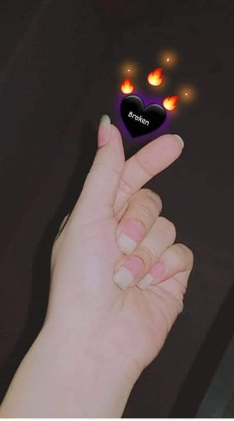 جی بھر کے چاہنے والوں کا جی بھر گیا ہے ہم سے..— ❤‍🩹🥀
😭💔