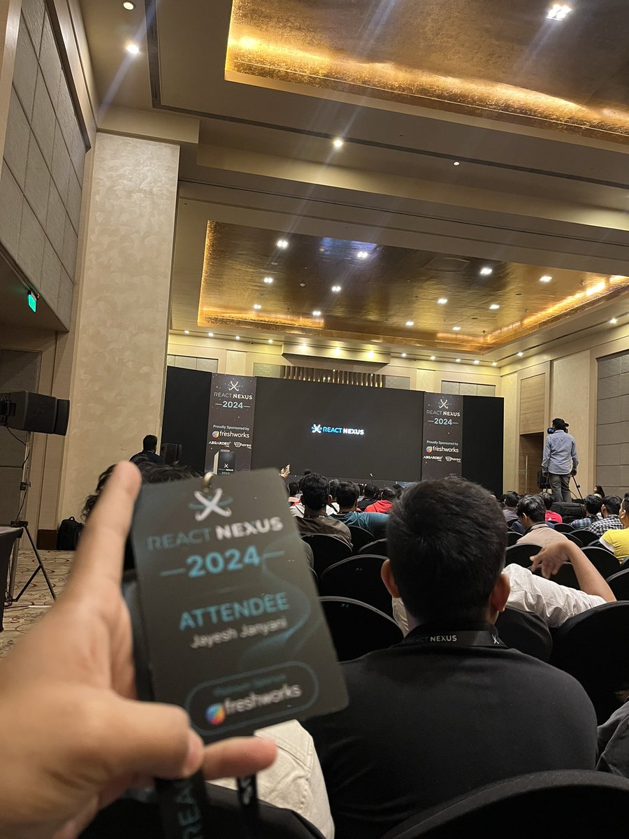 jayjanyani's tweet image. If you’re at @ReactNexus, do come and say hi! 🙋🏻‍♂️👋

#reactnexus2024 #React #reactconf