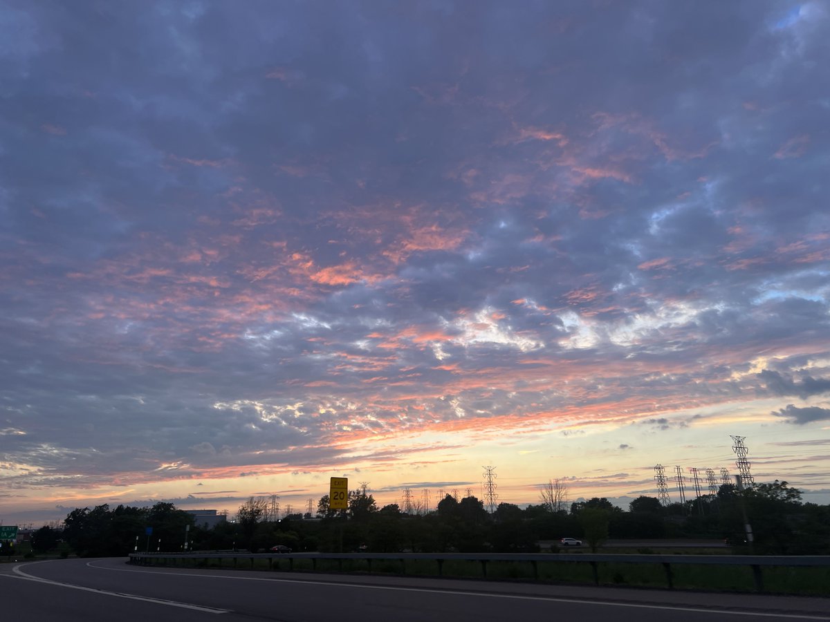 716babe's tweet image. Cool skies #July3rd