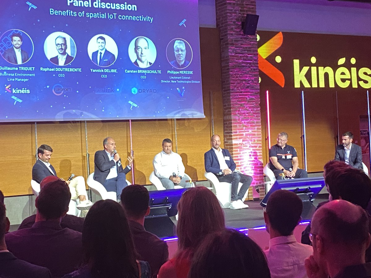 kerlink_news's tweet image. 📢 EVENT

Thank you to @KineisIoT for having organized this celebration event : 5 first satellites of a constellation of 25 have been launched 10 days ago with success. 

To infinity and beyond 😉 

#iot #iotconnectivity #lorawan #satellites #lpwan