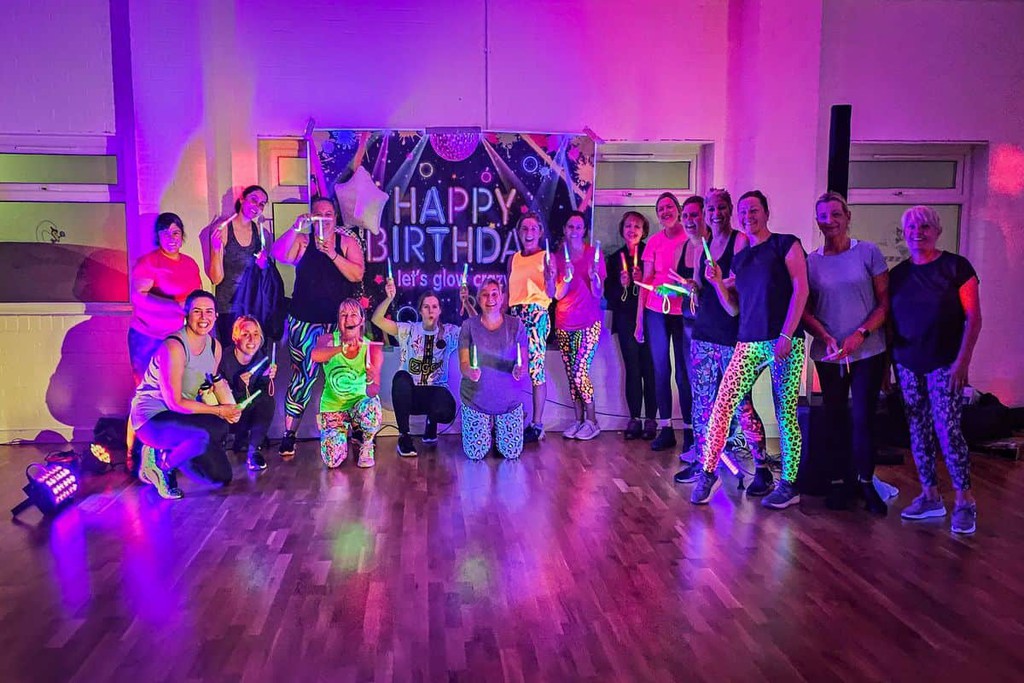 SimsLifeBlog's tweet photo. A Clubbercise workout includes a mix of high-energy dance routines and low-impact options, ensuring an all round workout that you will really enjoy!
Find out more about what to expect at Clubbercise classes...
Read more ๐ https://t.co/3OR8w81GdA
#Clubbercise #Fitness https://t.co/QOda7W0PPM