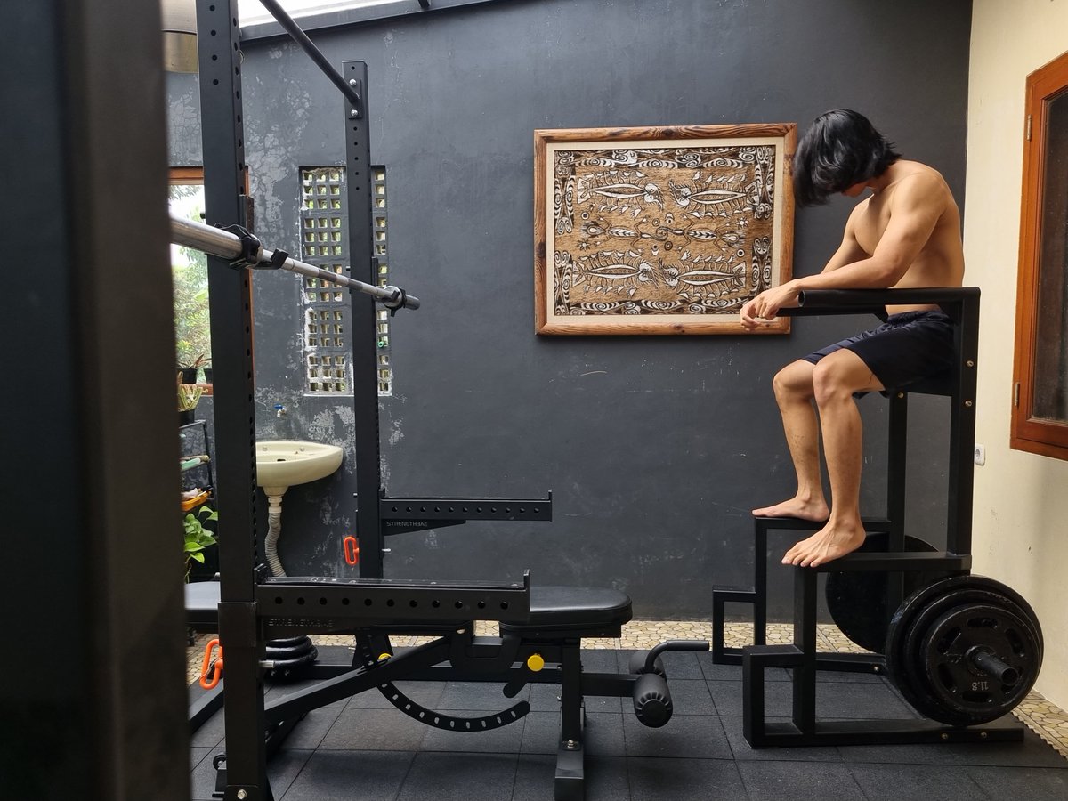 And it's finally done!

Welcome to my gravity chamber.

I haven't been very active on X,

but I think it's time to lock in again.

Oh, and the first training vlog is up on my YouTube channel.

The link is in the comments below!