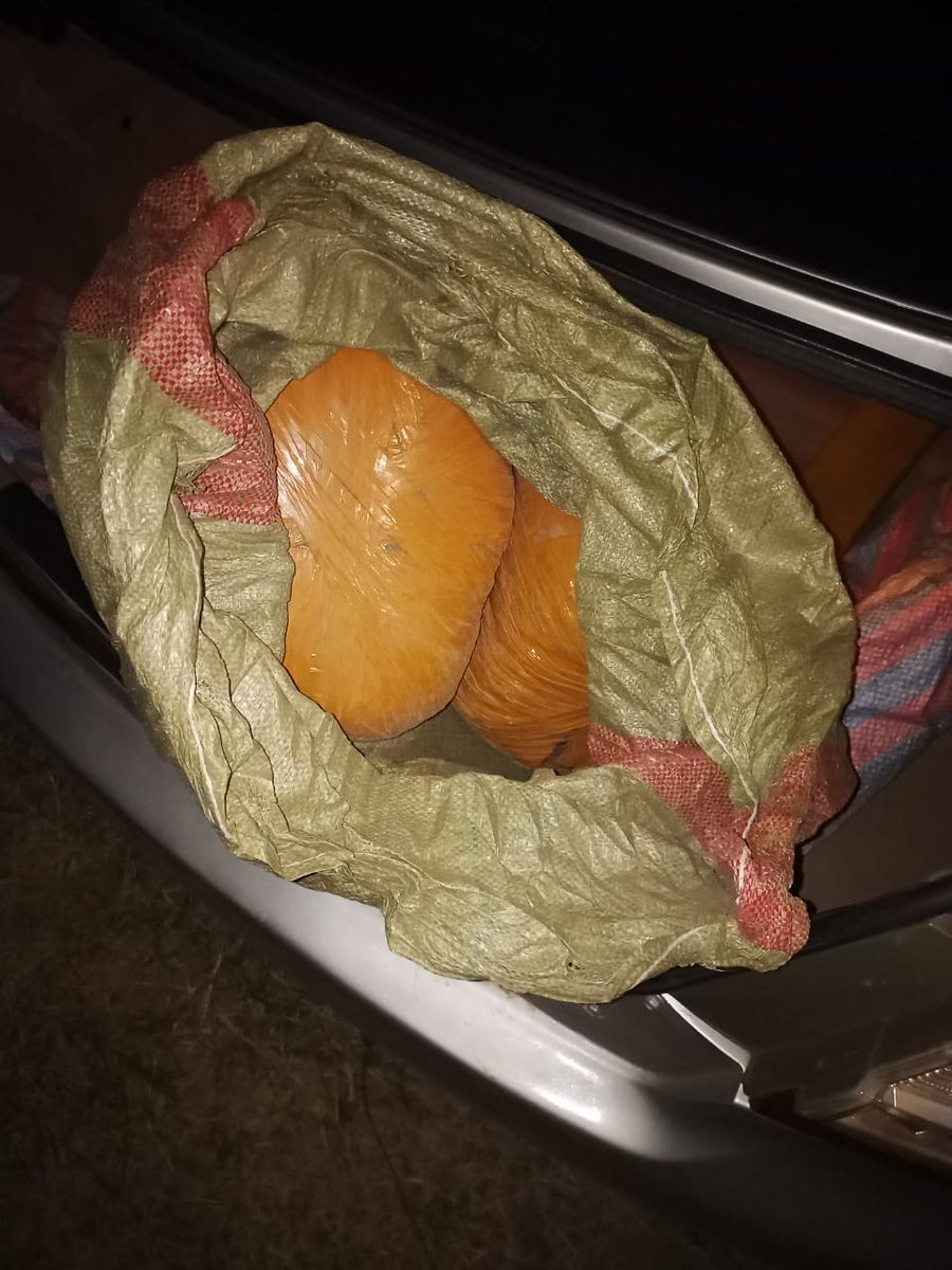 DCI_Kenya's tweet photo. A Trafficking In Narcotics Suspect is cooling his heels at a Nairobi police station following his arrest along Eastern bypass and recovery of Canabis  Sativa with a street value of Sh 600,000.

Following intelligence leads, the Anti-Narcotics detectives intercepted Solomon Mutuma Mutiiria who was heading to  Kiaruguru area within Ruiru Sub County and upon search of his vehicle managed to recover the said narcotics.

The herb that was concealed in a gunny bag in four bales and a motor vehicle Reg. No. KCR 411F have been detained as exhibits pending arraignment of the malefactor.