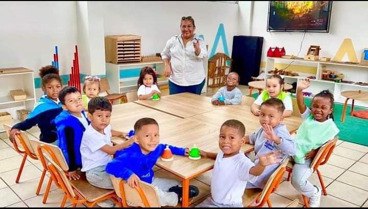NotiRio46542's tweet photo. #Atención
Nuevas Asignaturas en la malla Escolar de Ecuador‼️
A partir del año lectivo 2024-2025 en la Sierra y Amazonía, y del 2025-2026 en la Costa y Galápagos.
#Ecuador 
#Educación
#Riobamba 
Foto: Ministerio de Educación https://t.co/pHHuUtYc4F