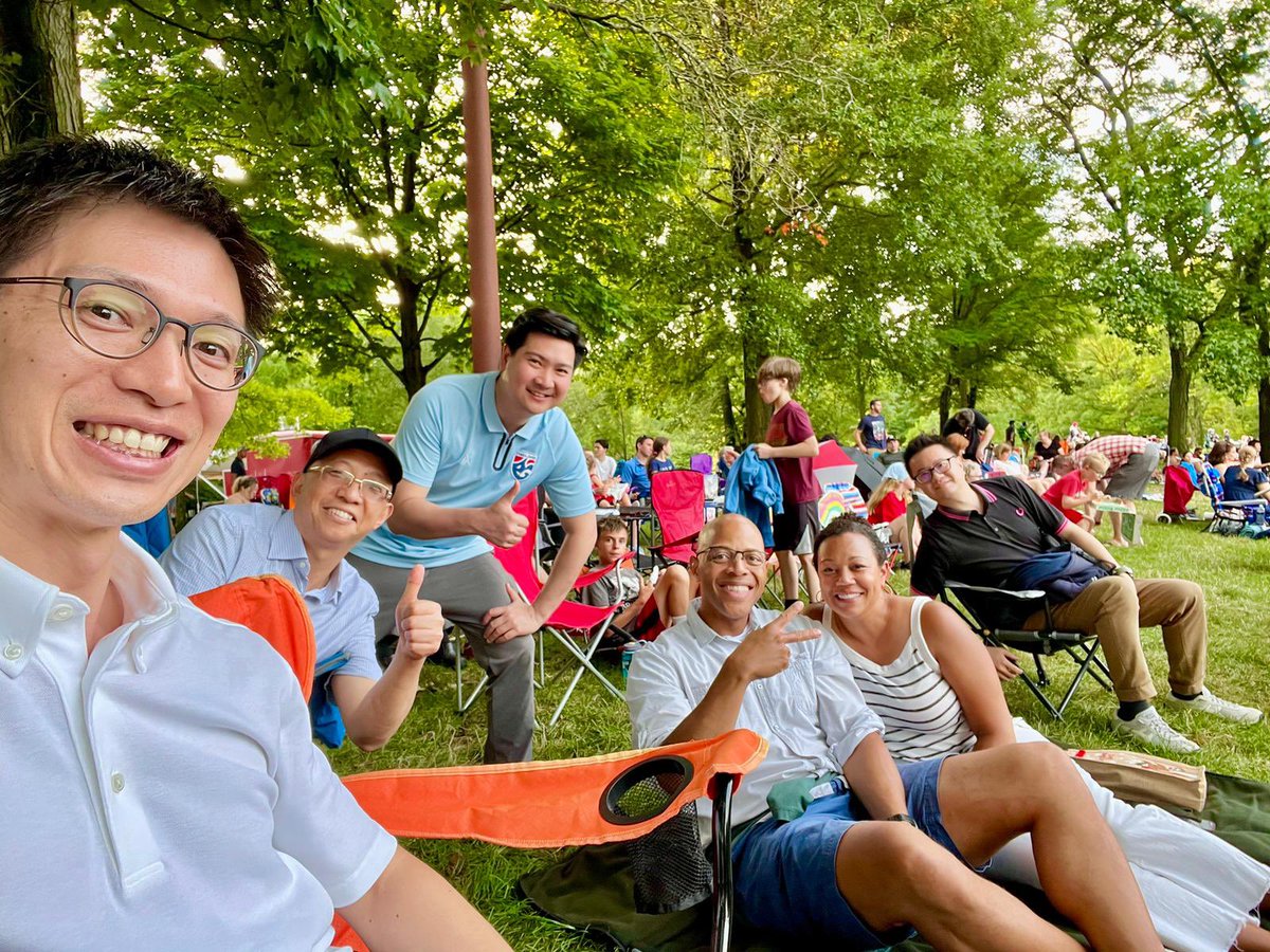 CLEsportsMD's tweet photo. Watching the Orchestra perform patriotic songs with the #APKASS traveling fellows @BlossomMusicCtr . Show capped off with a great fireworks display. Day 1 in the books! @aossm1972 @ClevelandClinic #TravelingFellows #SportsMedicine 🇺🇸 🎆 🎇 https://t.co/Aq579O2iNB