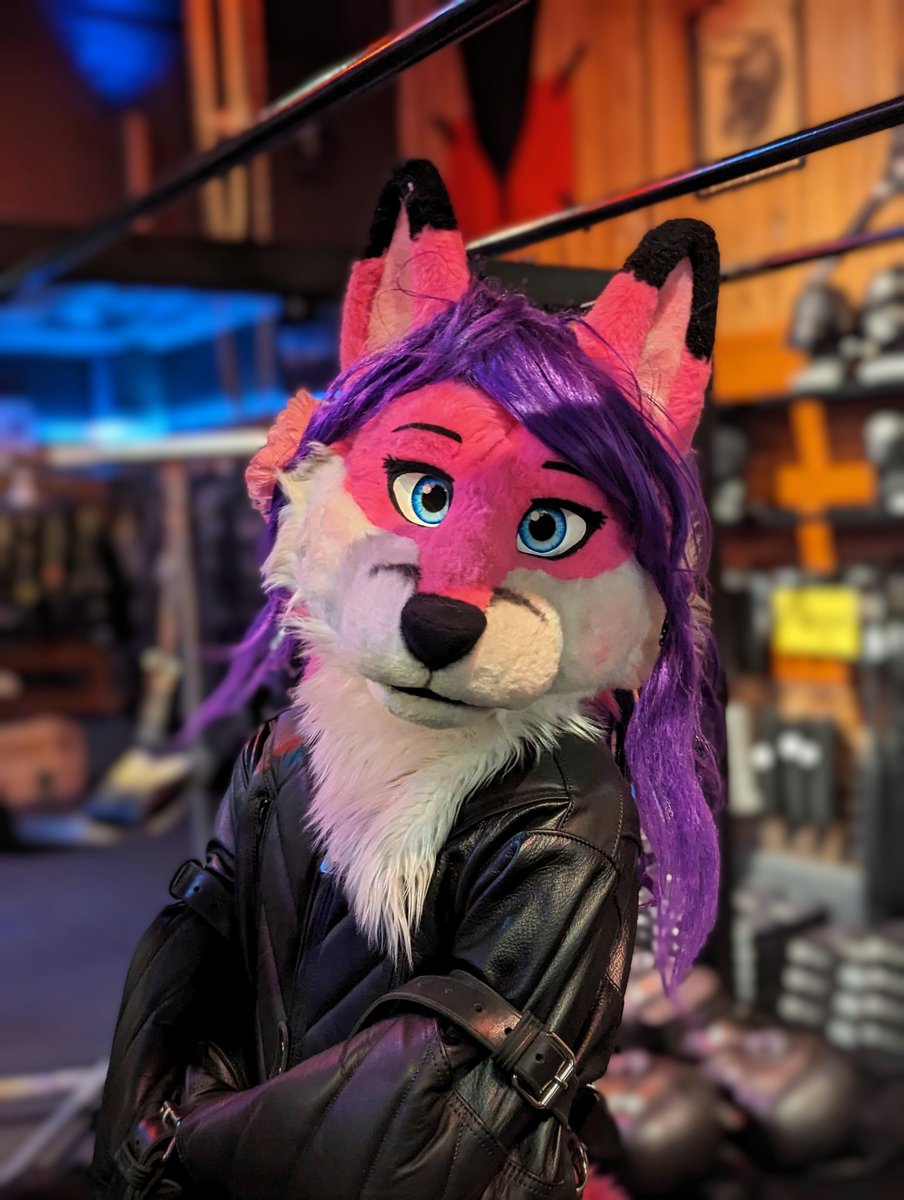 Moon Moist 🔞 tweet media