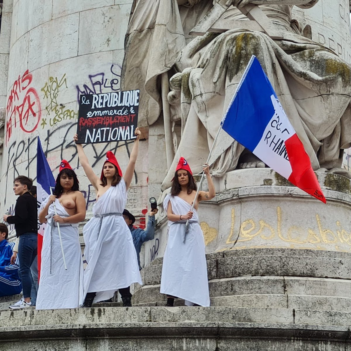 92_cgt's tweet photo. Meeting Front démocratique contre l’extrême droite ✊🏽✊🏽✊🏽 https://t.co/1D3GWh3pmw