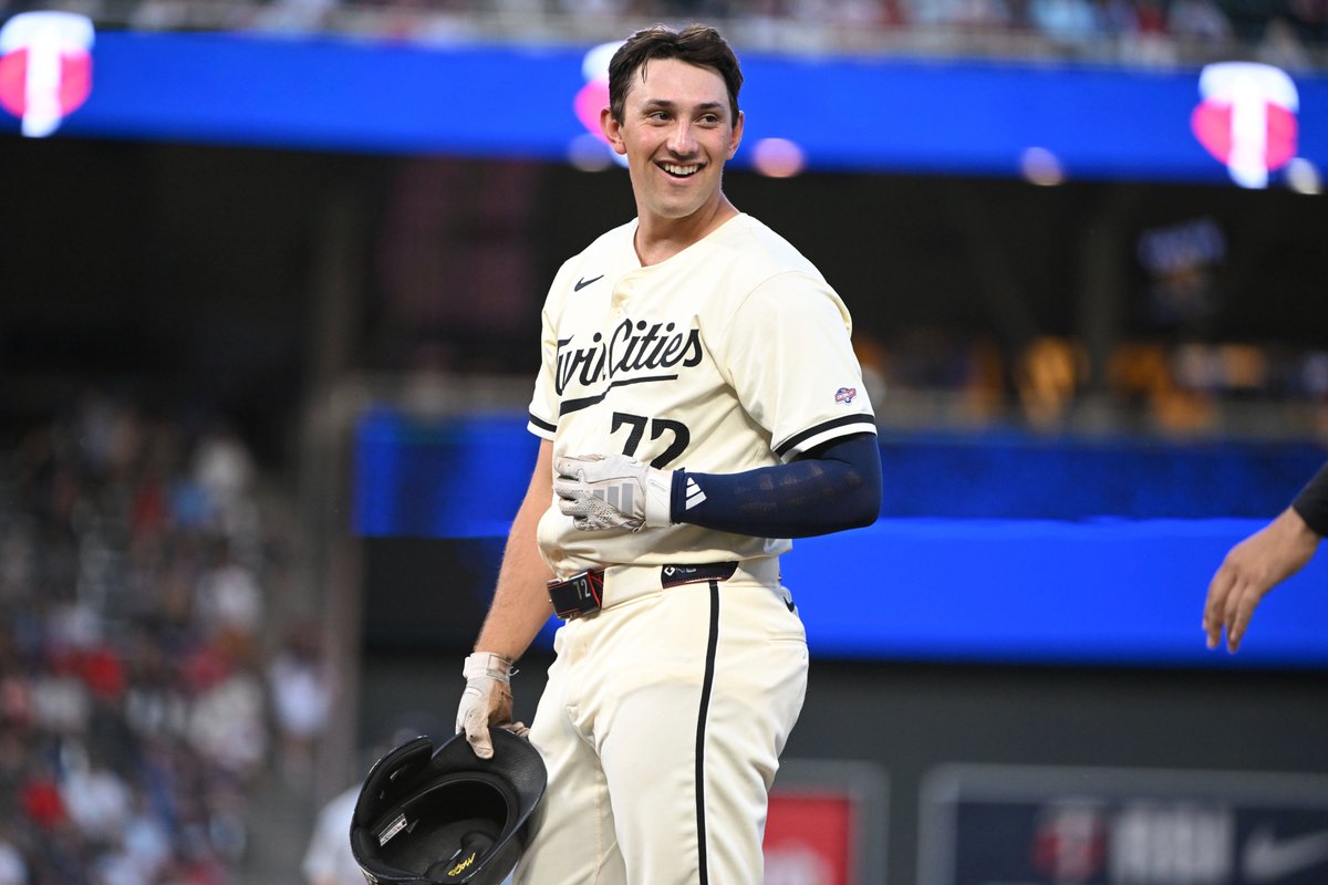 Brooks ブルックス・リー ツインズ ユニフォーム Lee sends Twins to