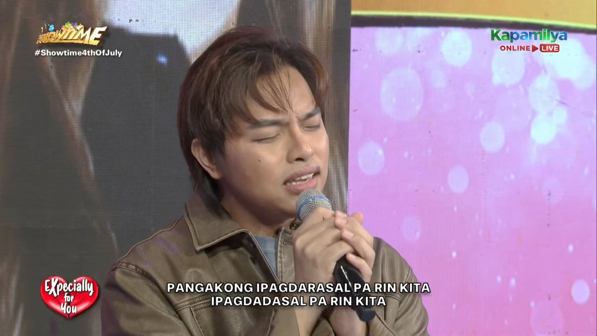 jmcarcoochie's tweet photo. Grabe yung version niya ng "Zebbiana", from rap to ballad! Love it! Galing mo as always @jmyosures ππ»ππ»ππ»
#Showtime4thOfJuly
@itsShowtimeNa πππ«Άπ»π https://t.co/ko6f5APJEZ
