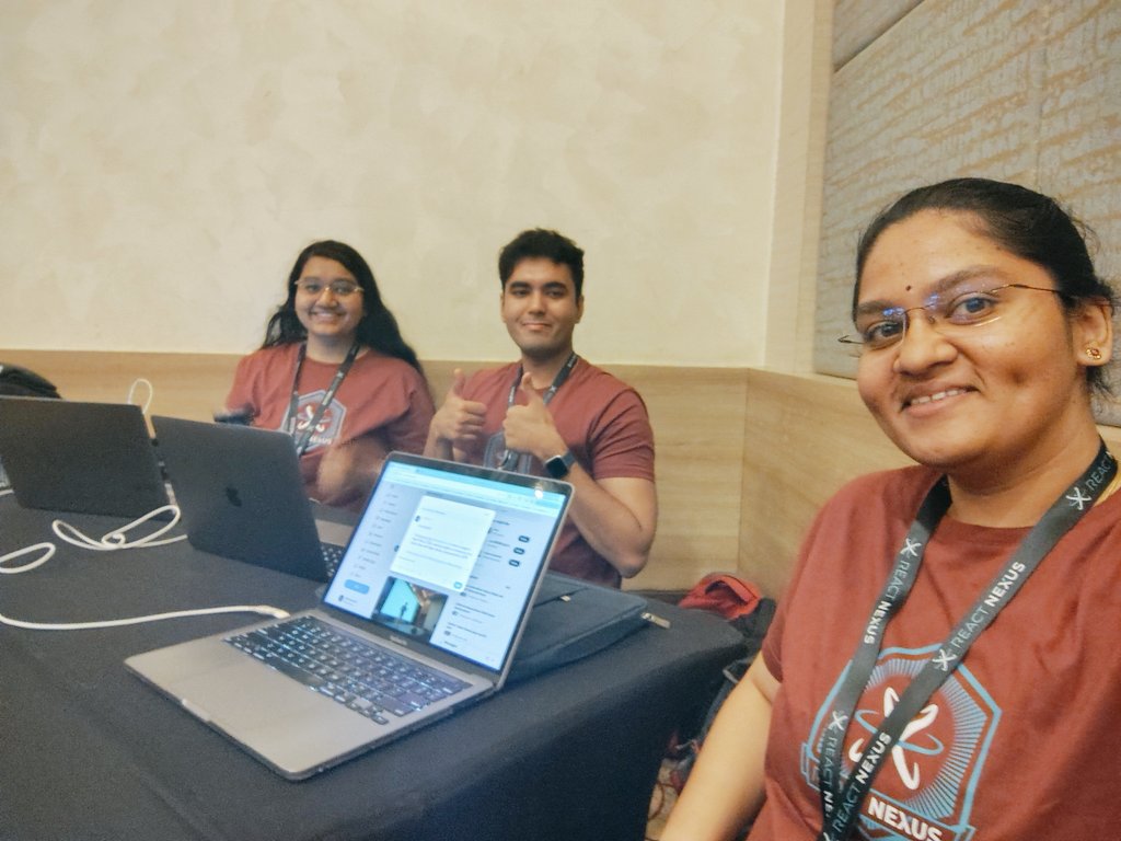 supminn's tweet image. Having a great time working backstage to make this event a wonderful one 🔥✌️
#ReactNexus2024 #VolunteeringTeam