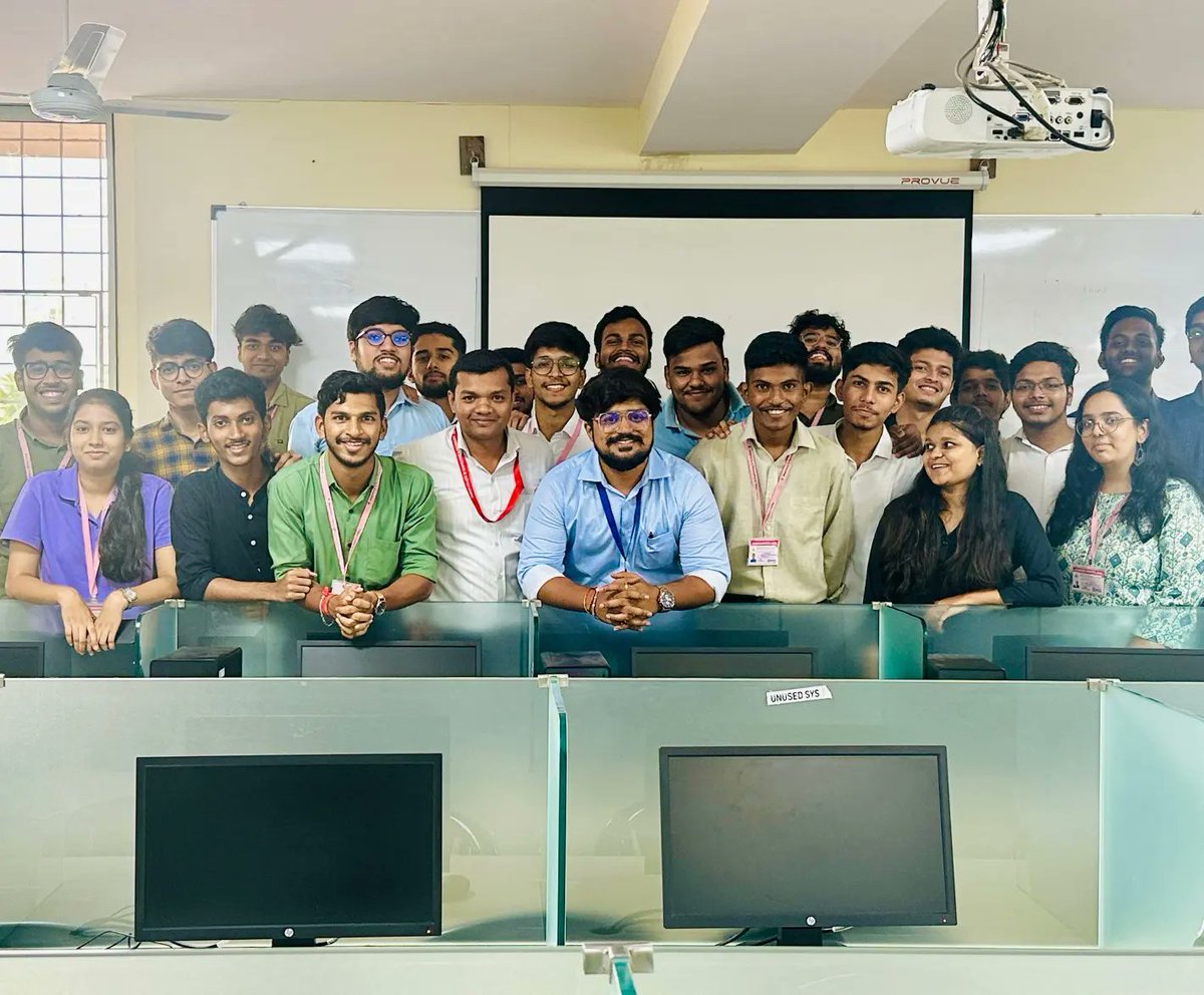 TechCryptors's tweet photo. Industry Oriented Training Course on OOPs with Python 🧾👨💻
Upgrade your career, visit https://t.co/r0aixtS98S OR whatsapp us on https://t.co/nUIwPLxus5 📈 🏅
#CorporateTraining #TechSkills #DataScience #PythonTraining #Tableau #PowerBI #Alteryx #SQL #TechEducation #techcryptors https://t.co/0TO2yBPVNS