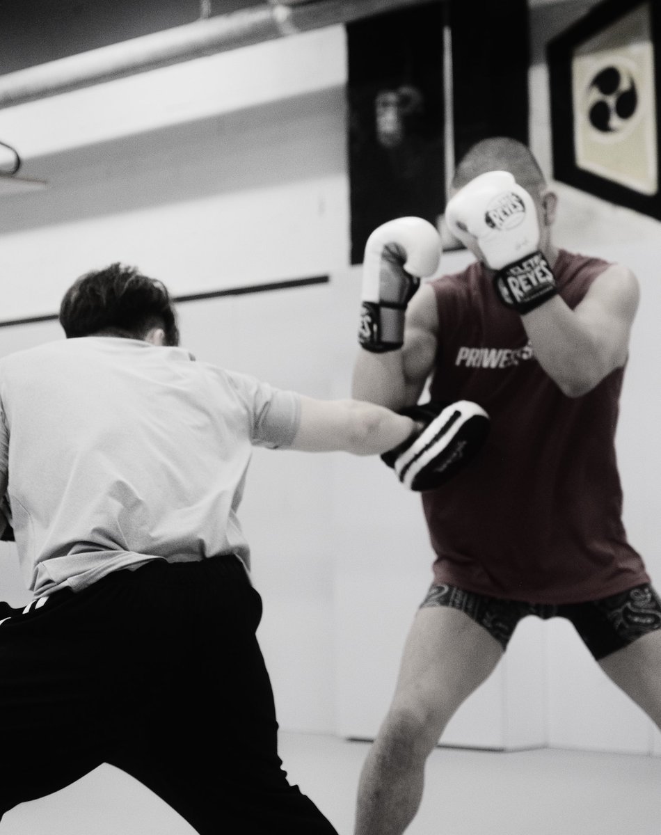 goki813's tweet photo. MOMENTS OF LIFE 🐉
#mma #総合格闘技 #格闘技 #総合格闘家 #格闘家 #mixmartialarts #krazybee #狂蜂
#shooto #修斗 #中野剛貴 #柔道 #judo #jujutsu #bjj #grapling #wrestling #boxing #kickboxing #ボクシング #柔術 #キックボクシング https://t.co/CRLRcJLhz3