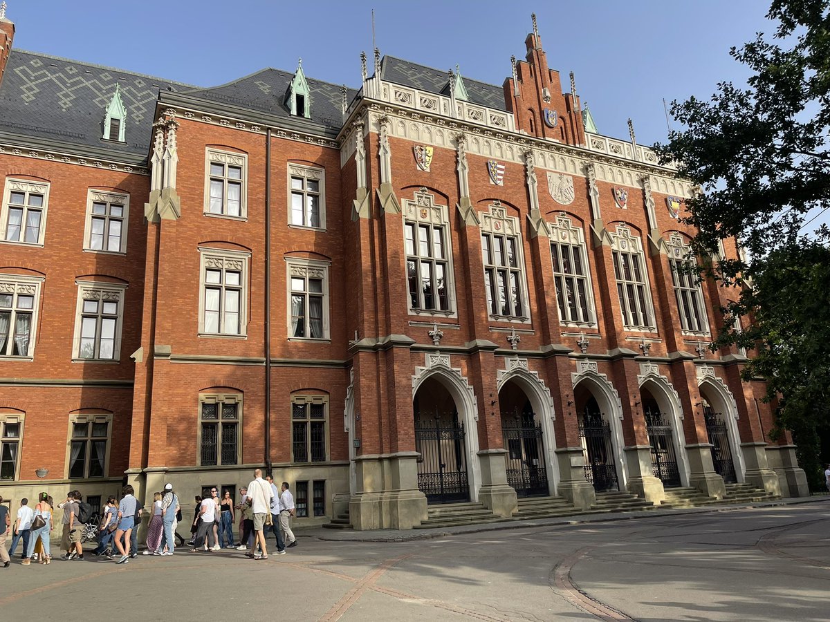 nkarakatsanis's tweet photo. Thrilled to attend 5th #Jagiellonian Symposium on Advances in Particle Physics and Medicine in #Krakow, Poland, talking on WB multi-parametric #PET future perspectives in clinic! Fantastic line-up of speakers and sessions at a beautiful site. @WCMRadiology @MolecularWCM https://t.co/ekt9FrjxI6