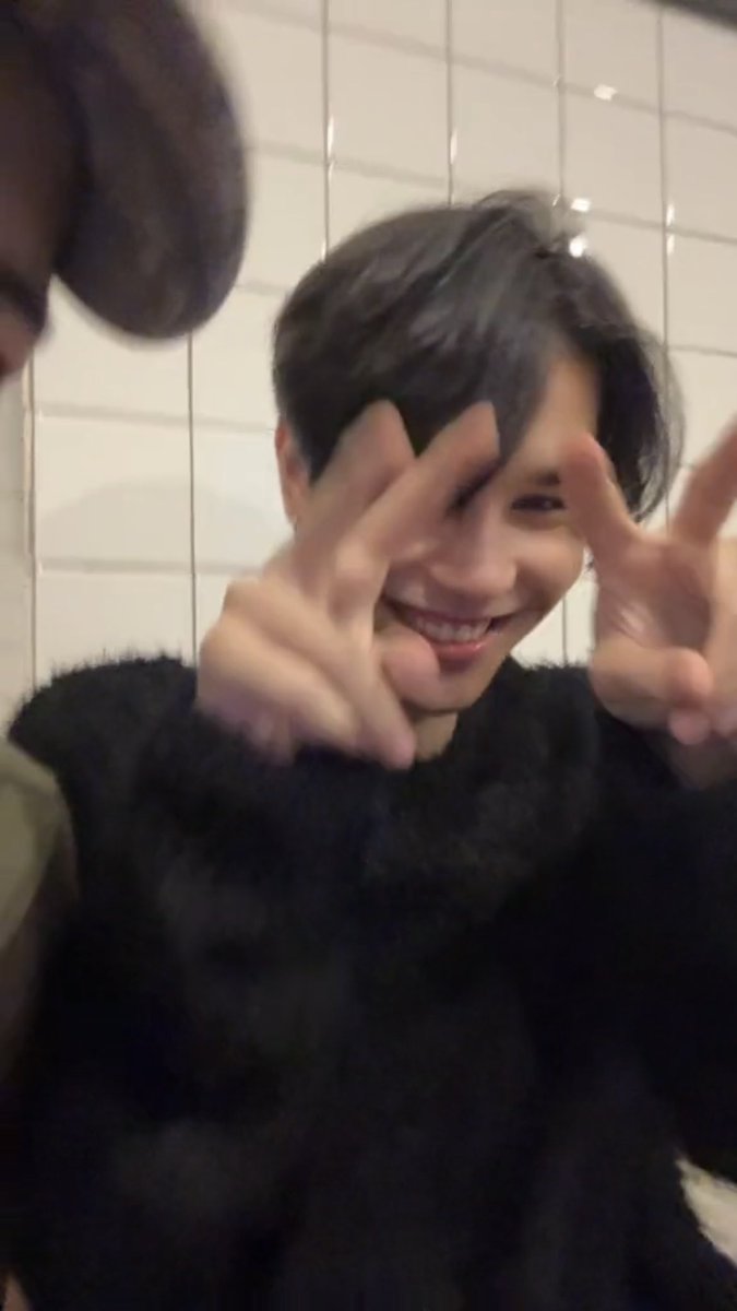moonletss's tweet photo. น่ารักใจจะแตกดังปุ๊ด 🥹🤲🏻✨ https://t.co/WSxj34qL7W