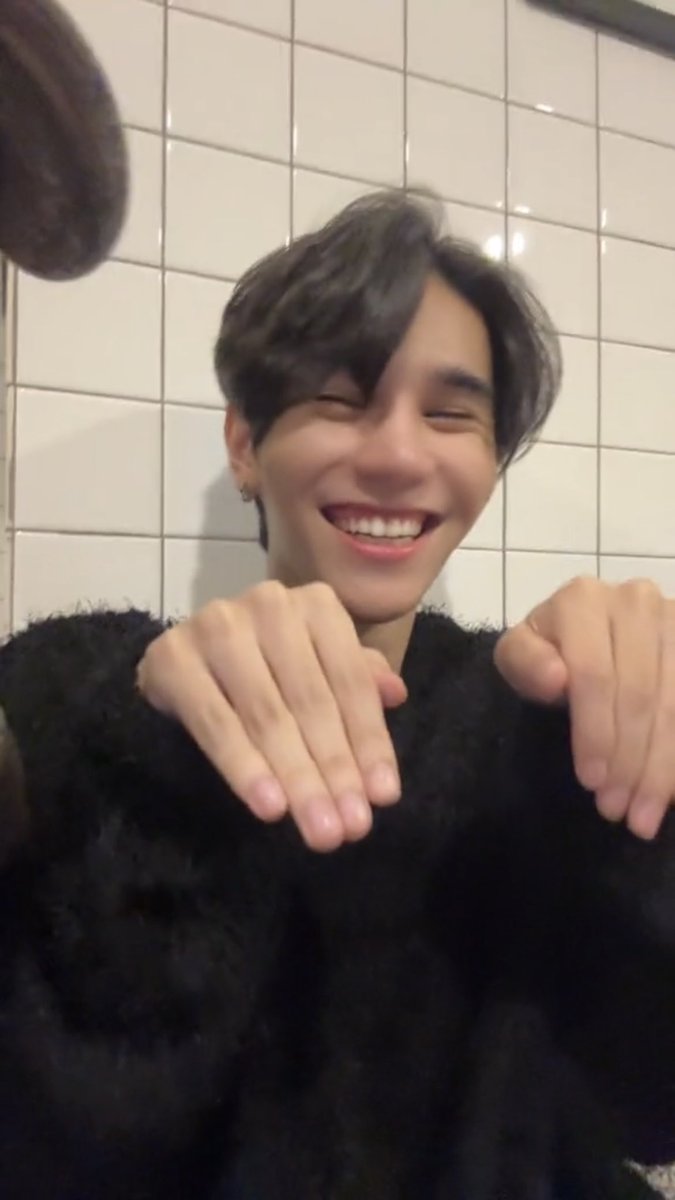moonletss's tweet photo. น่ารักใจจะแตกดังปุ๊ด 🥹🤲🏻✨ https://t.co/WSxj34qL7W