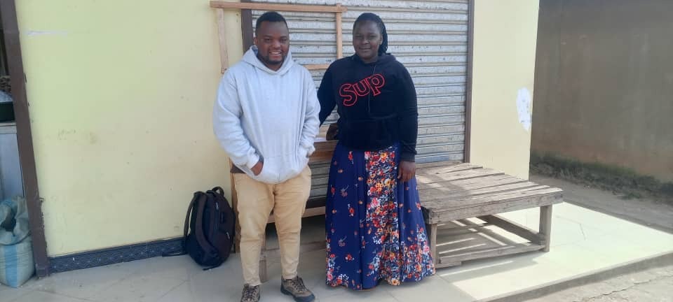 Good news 📰
NIA is moving to a new location 🏡 where we will provide training to scholars
💰Deposit paid 
💌 Contract signed with the house owner and a witness of the local government office

Twendeni!