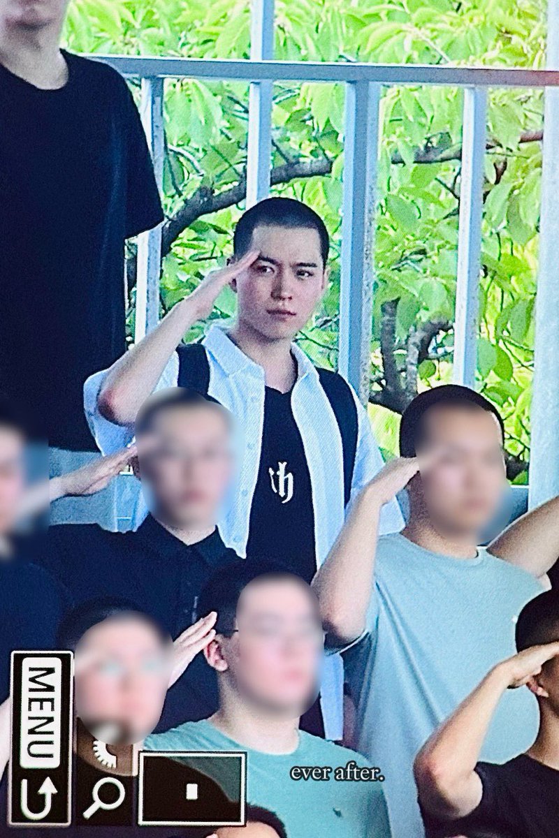 everafter_hc's tweet photo. 240704 감자밭에서 제일 잘생긴 감자 

#이휘찬 #휘찬 #오메가엑스 #OMEGA_X
#명창토끼 #휘찬이최고 https://t.co/26ijsFRWGn