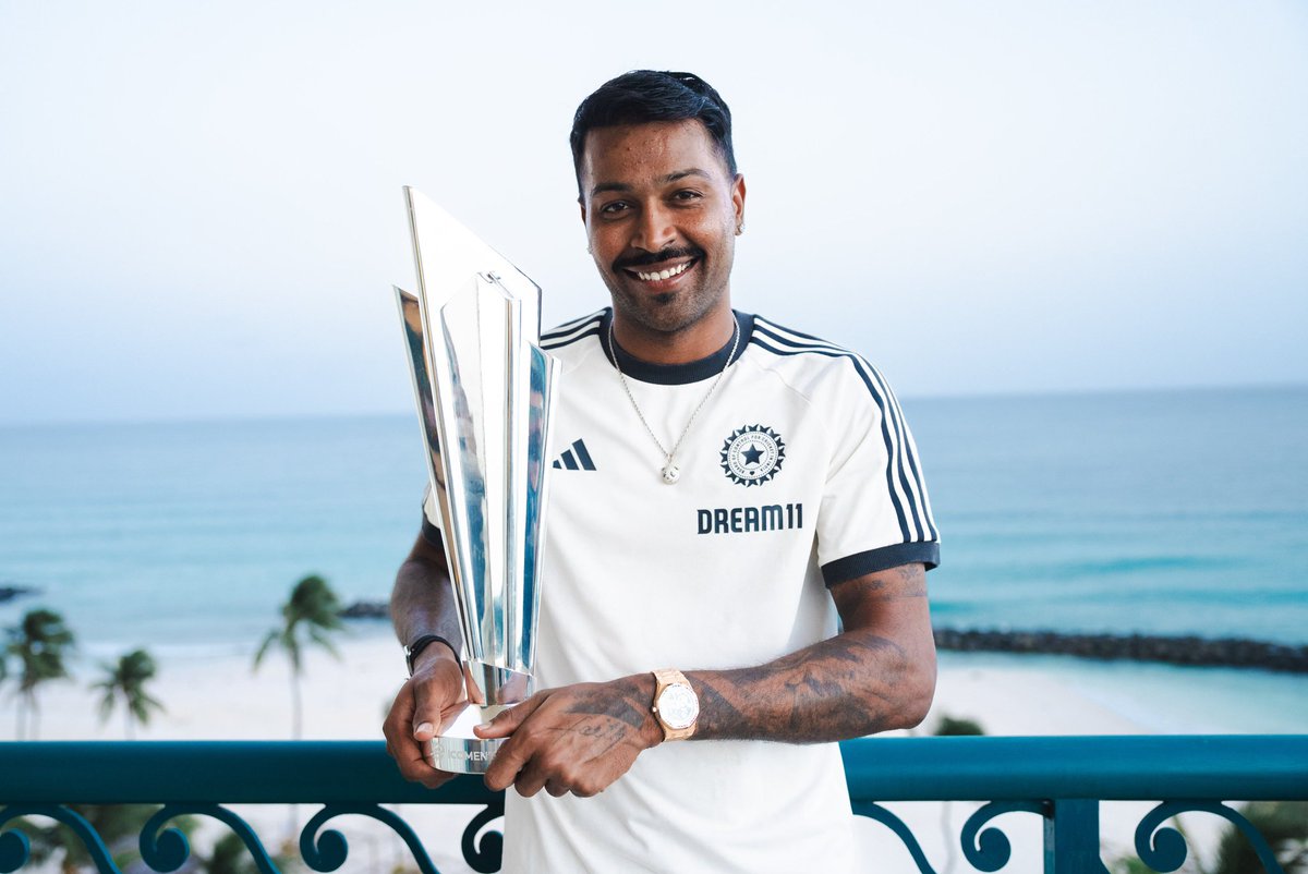 icchindi's tweet photo. #Teamindia Vice- Captain Hardik Pandya Or #T20IWorldCup Trophy 🏆

@hardikpandya7 https://t.co/yG3OtJ9YVC