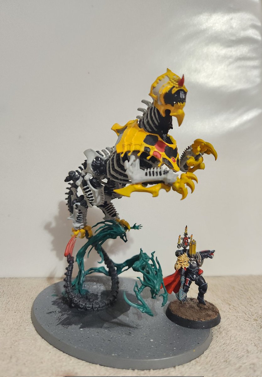 KiahlS's tweet photo. Not done yet but here's some color blocking for Inquisitor Elle's personal answer to entrenched opposition, the Imperial Daemon Giratina
#WarhammerCommunity 
#warmongers
#paintingminiatures https://t.co/SpeKBxx2kV